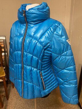 Guess women's size XL puffer jacket, blue